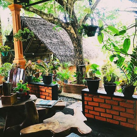 Oleena Home Stay Habarana Exterior photo